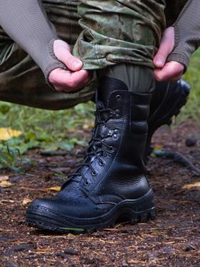 {{photo.Alt || photo.Description || 'Ботинки Гарсинг 0801 CORPORAL с высокими берцами черные'}}