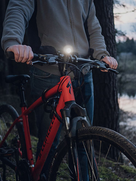 велосипедный фонарь