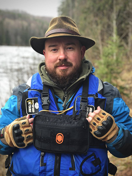 туристический нож